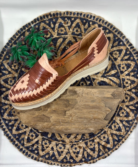 La Rosa Shedron Hueso Huaraches
