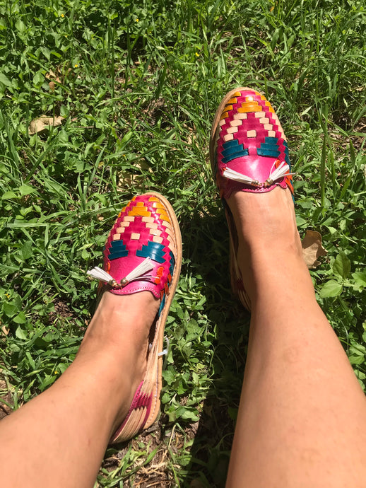 White Tassle Fushia [Last Pairs] 5, 6, 9 USA