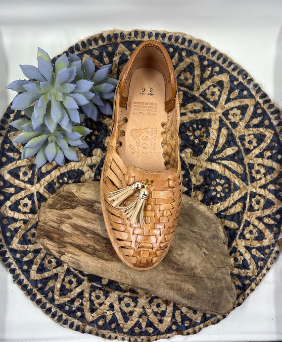 La Rosa Tan Tassle Regular Huaraches